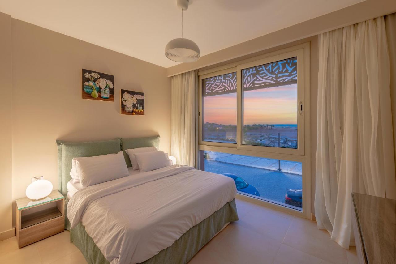 Mangroovy 2 Bedroom Sea View Apartment, Pool & * Хургада